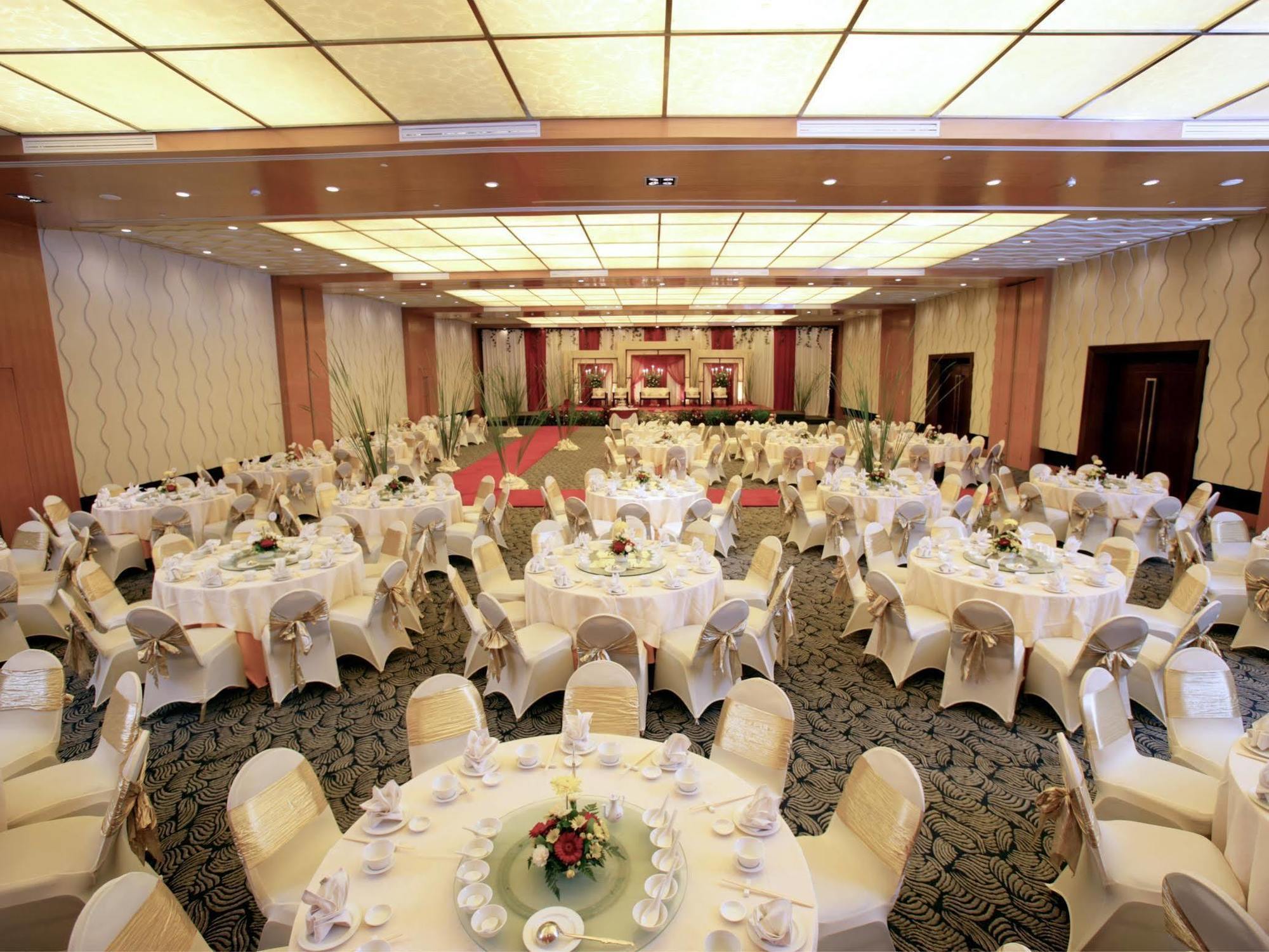 Hotel Le Grandeur Mangga Dua Yakarta Exterior foto