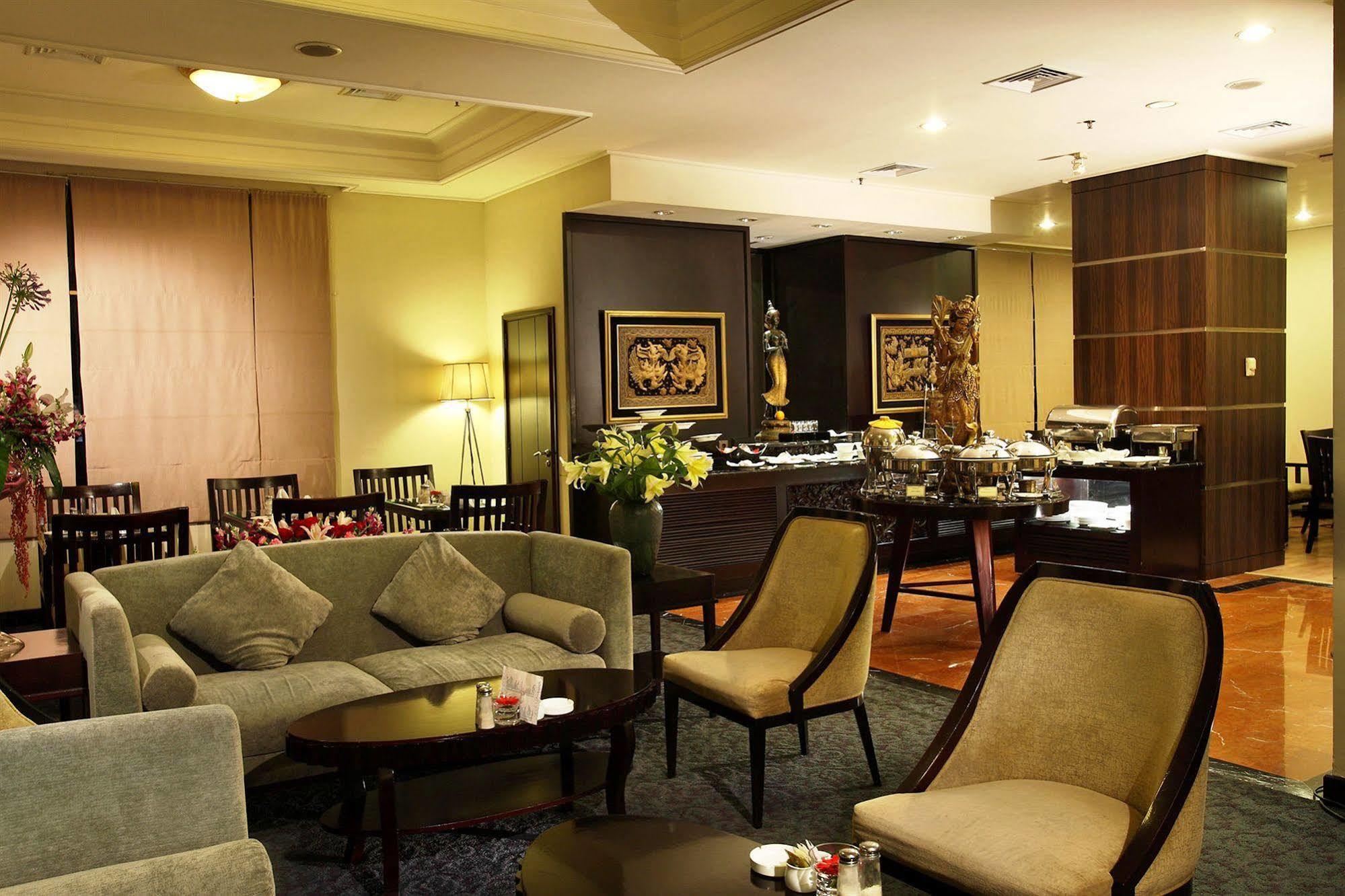 Hotel Le Grandeur Mangga Dua Yakarta Exterior foto